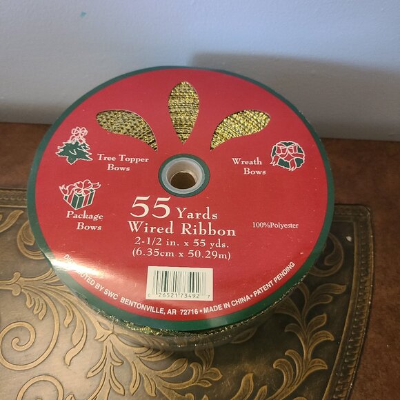 55 Yards × 2.5" CHRISTMAS Wired Ribbon New Designer Gold Edge Green Wreath Bow - Picture 1 of 3